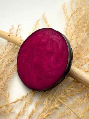 Klasyczny pierścionek w kolorze wiśniowym - ręcznie robiona biżuteria Keskese